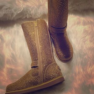 Urban Buckle Glitter Boots